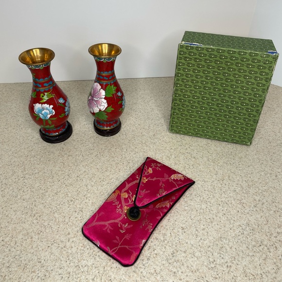 Other - Pair Chinese Cloisonné Enamel Vases In Box + Pink Silky Glass Case